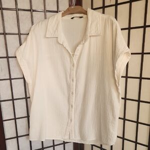 Women's White 100% Cotton Button-Up Top